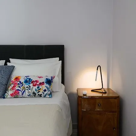 Bright And Comfy Kalamata